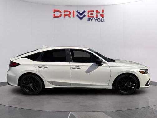 Platinum White Pearl 2024 Honda Civic Sport