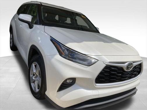 2021 Toyota Highlander LE