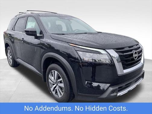 2025 Nissan Pathfinder SL 4WD