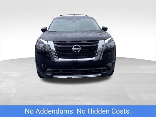 2025 Nissan Pathfinder SL 4WD