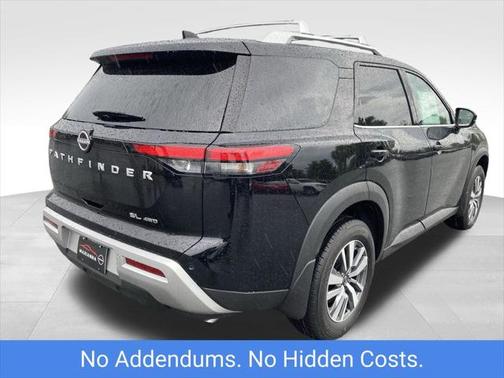 2025 Nissan Pathfinder SL 4WD