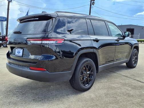 2024 Jeep Grand Cherokee LAREDO