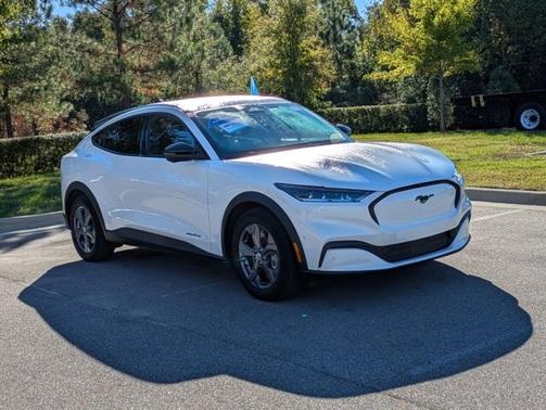 2023 Ford Mustang Mach-E SELECT