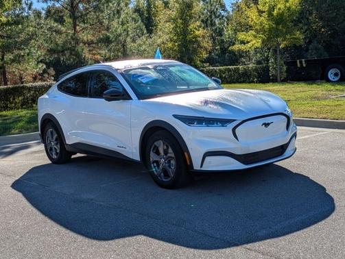 2023 Ford Mustang Mach-E SELECT