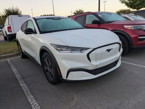 2023 Ford Mustang Mach-E SELECT