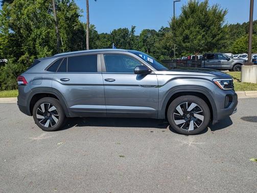 2024 Volkswagen Atlas Cross Sport 2.0T SE W/ TECHNOLOGY