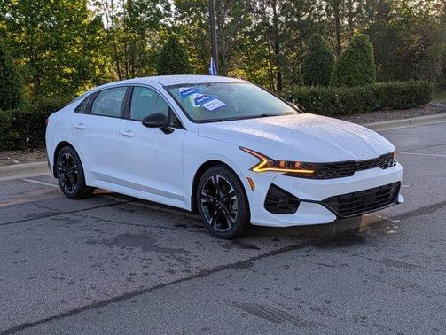 Glacial White Pearl 2024 Kia K5 GT-Line