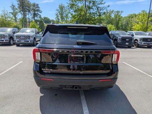 Agate Black Metallic 2026 Ford Explorer Active