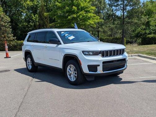 Bright White Clearcoat 2024 Jeep Grand Cherokee L Laredo