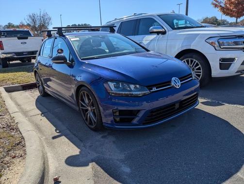 2017 Volkswagen Golf R 4-DOOR