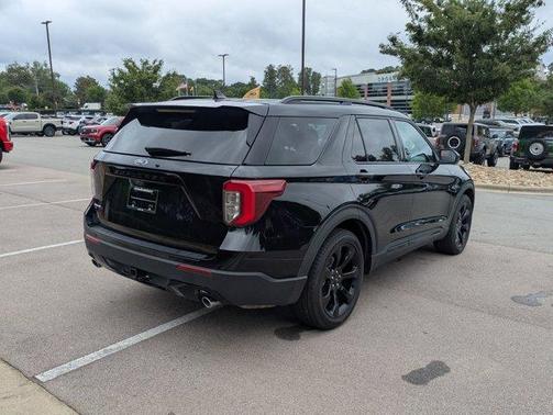 Black Metallic 2023 Ford Explorer ST-Line