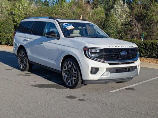 2025 Ford Expedition Platinum