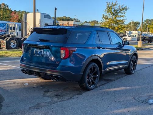 2022 Ford Explorer ST