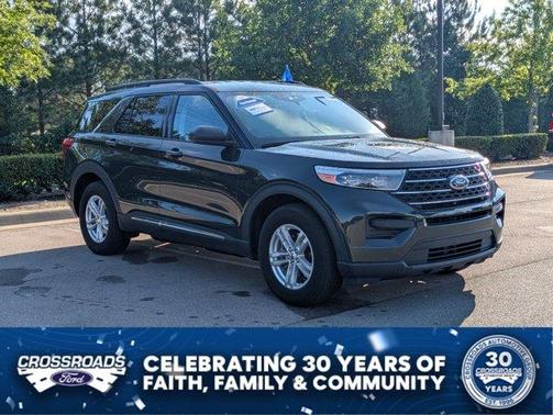 Green Metallic 2022 Ford Explorer XLT