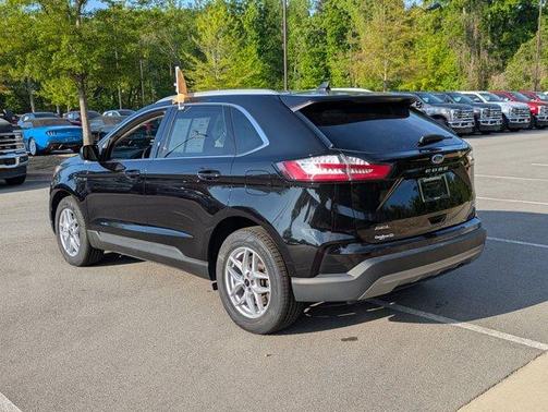 Black Metallic 2023 Ford Edge SEL