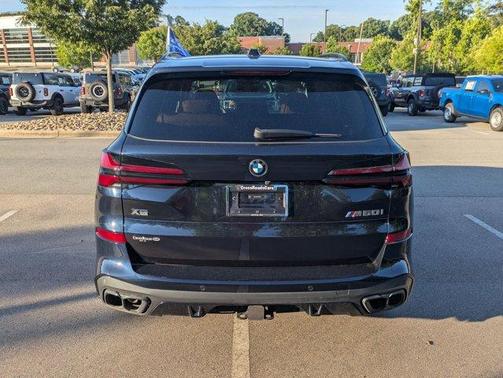 Carbon Black Metallic 2026 BMW X5 M60i
