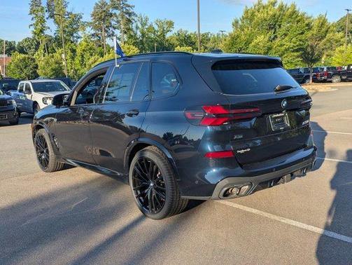 Carbon Black Metallic 2026 BMW X5 M60i