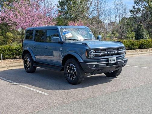 Azure Gray Metallic 2025 Ford Bronco Outer Banks