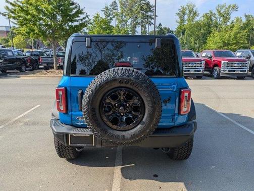 Blue Metallic 2025 Ford Bronco Badlands