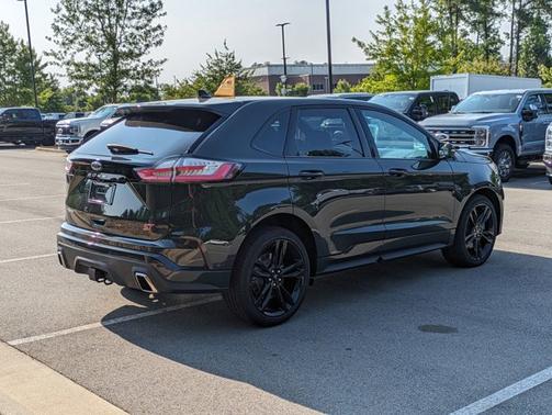 2024 Ford Edge ST