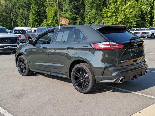 2024 Ford Edge ST
