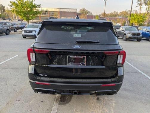 Agate Black Metallic 2026 Ford Explorer ST-Line