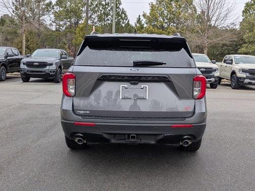 2024 Ford Explorer ST-Line