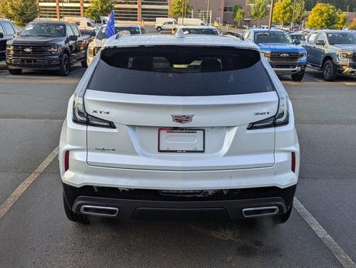 2025 Cadillac XT4 SPORT