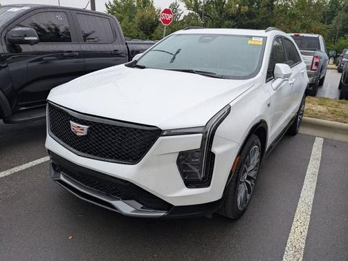 2025 Cadillac XT4 SPORT