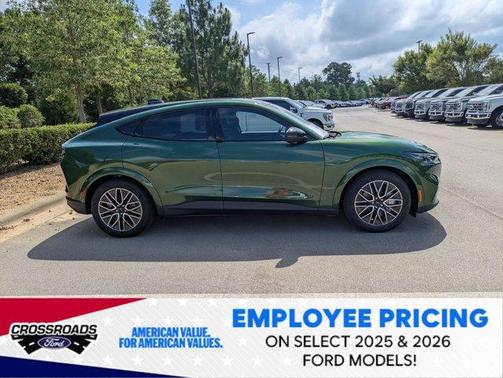 Eruption Green Metallic 2026 Ford Mustang Mach-E Premium