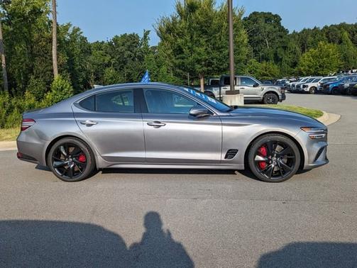 2023 Genesis G70 3.3T