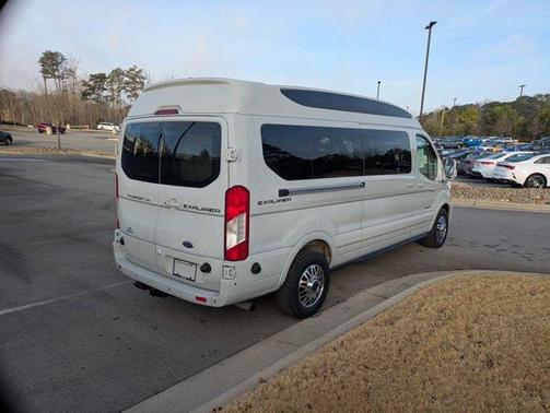 2025 Ford Transit-150 BASE