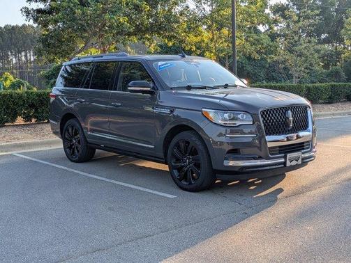 Dark Gray Metallic 2022 Lincoln Navigator Black Label
