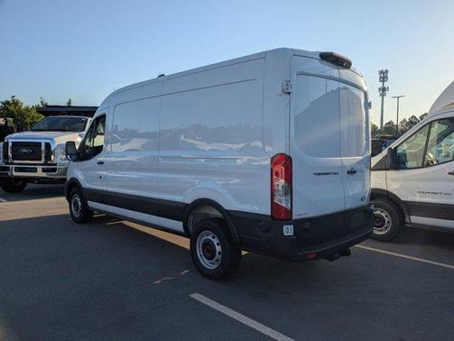 2026 Ford Transit-250 148 WB Medium Roof Cargo