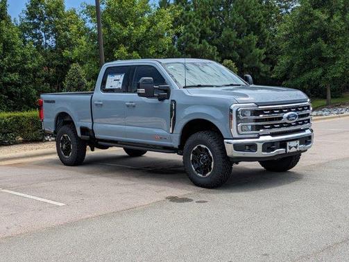 Glacier Gray Metallic 2025 Ford F-350 Lariat Super Duty Truck