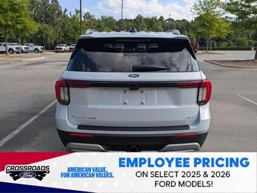 Space White Metallic 2026 Ford Explorer Platinum