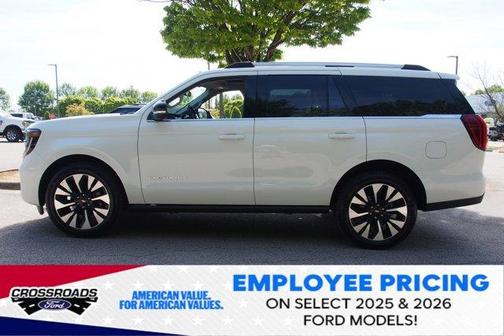 Star White 2026 Ford Expedition Platinum