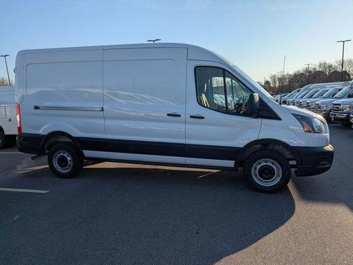 2026 Ford Transit-250 148 WB Medium Roof Cargo