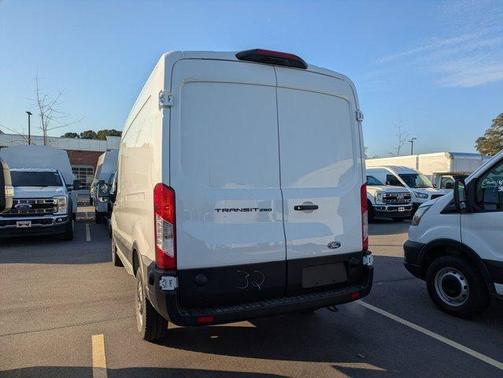 2026 Ford Transit-250 148 WB Medium Roof Cargo