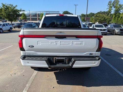 Oxford White 2025 Ford F-150 Lightning LARIAT