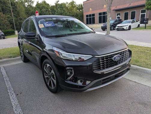 AGATE BLACK METALLIC 2023 Ford Escape PLATINUM