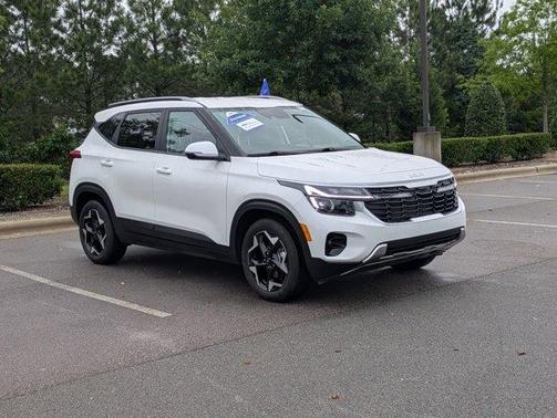 Snow White Pearl 2026 Kia Seltos S
