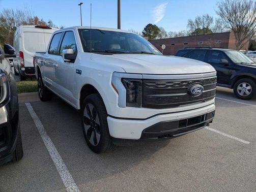 White Metallic 2024 Ford F-150 Lightning Platinum