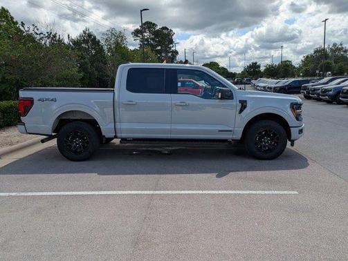 Avalanche 2024 Ford F-150 XLT