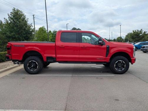 Race Red 2025 Ford F-250 XLT