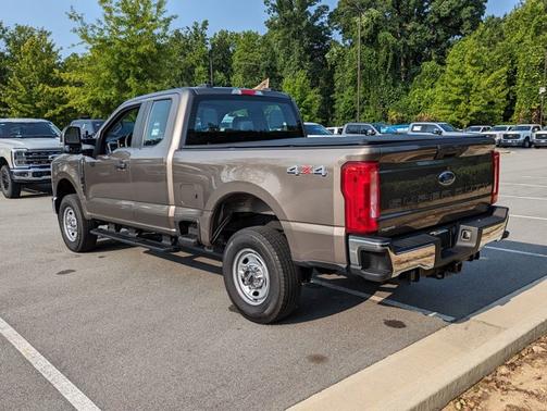 2023 Ford F-250 XL