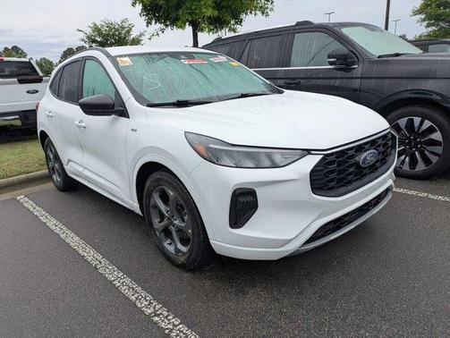 Oxford White 2023 Ford Escape ST-Line