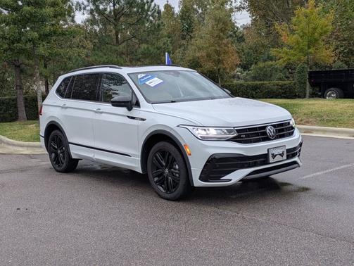 2022 Volkswagen Tiguan 2.0T SE R-LINE BLACK