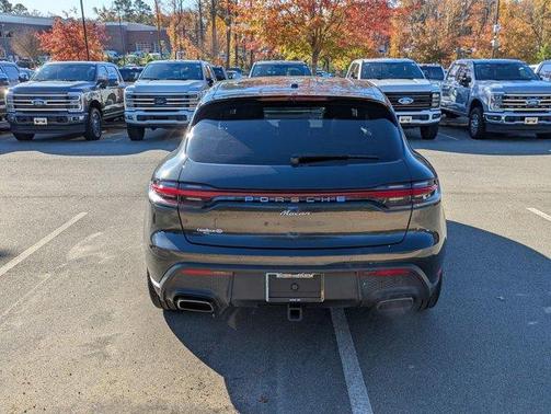 2024 Porsche Macan T