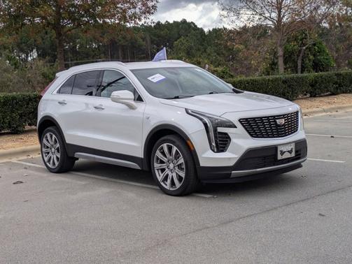 2022 Cadillac XT4 PREMIUM LUXURY